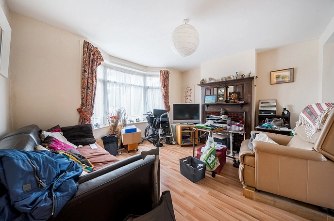 3 bedroom  terraced house for sale