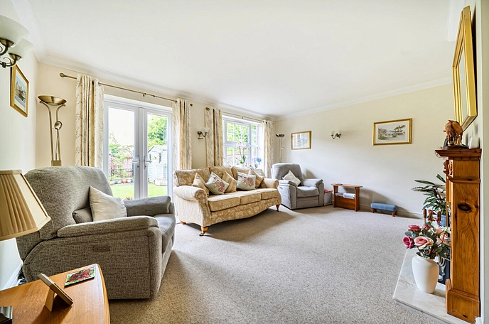 3 bedroom  semi-detached house for sale