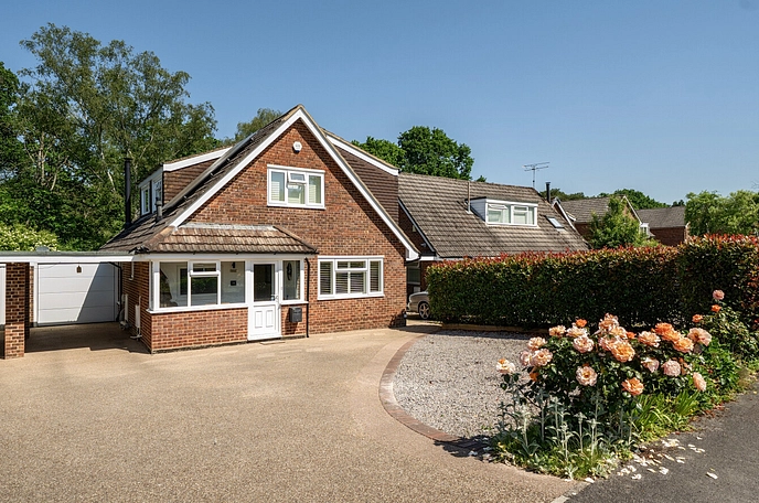 4 bedroom  detached house for sale