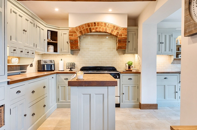 5 bedroom house for sale