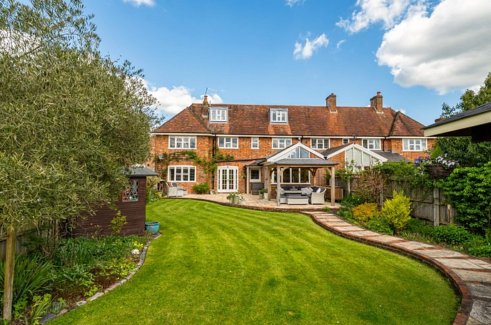 5 bedroom house for sale