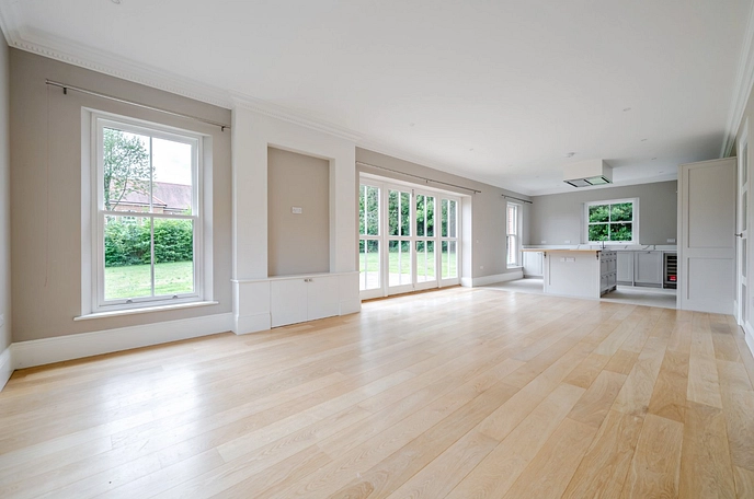 4 bedroom  detached house for sale
