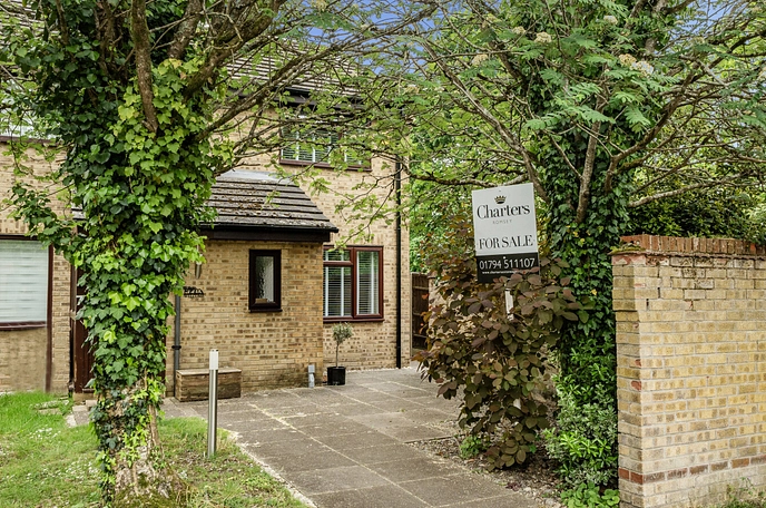 2 bedroom house for sale
