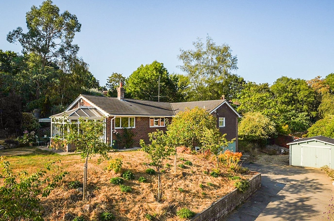 3 bedroom  detached house for sale
