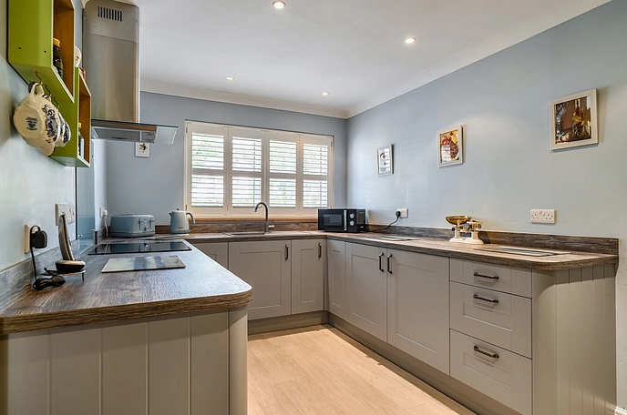 2 bedroom  terraced house for sale
