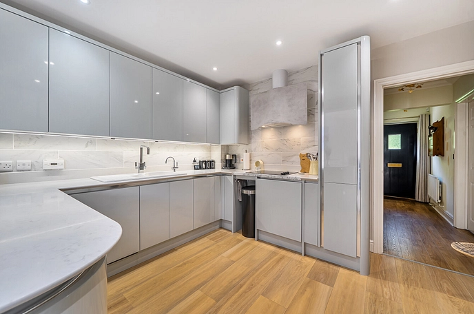 4 bedroom  semi-detached house for sale