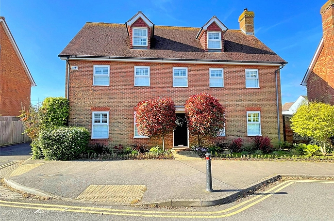6 bedroom  detached house for sale