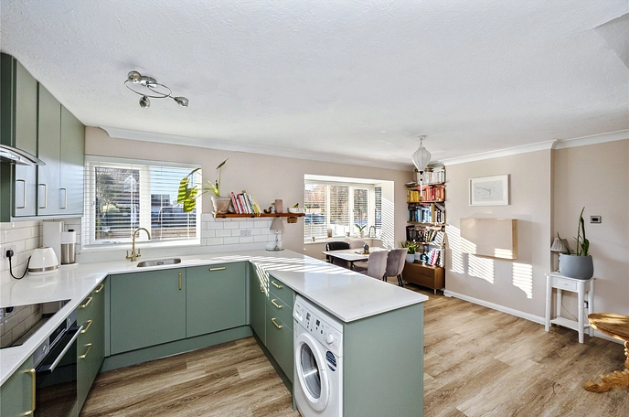 2 bedroom house for sale
