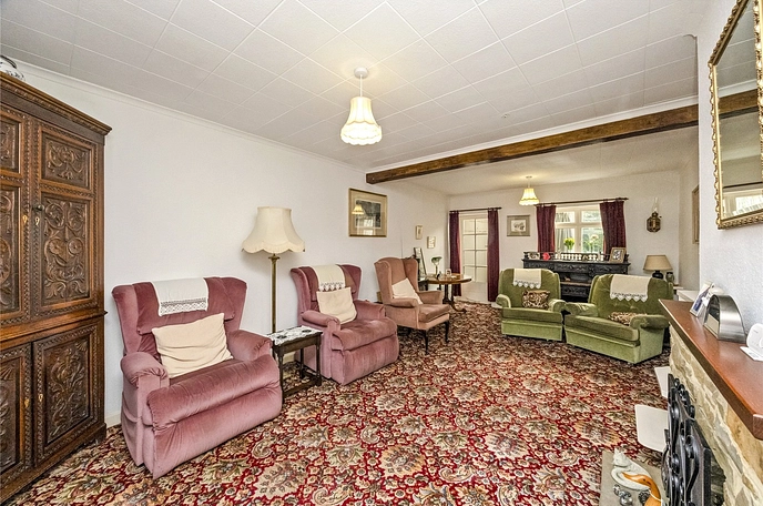 3 bedroom  semi-detached house for sale