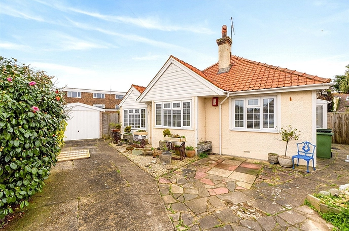 3 bedroom  detached bungalow for sale