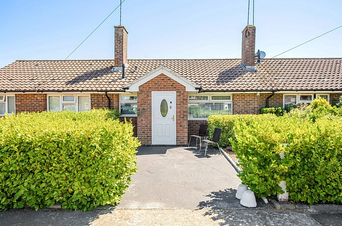 2 bedroom bungalow for sale