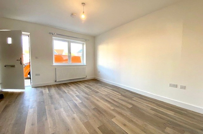2 bedroom  terraced property to rent