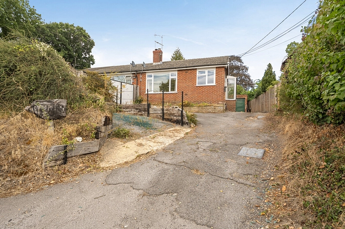 2 bedroom  semi-detached bungalow for sale