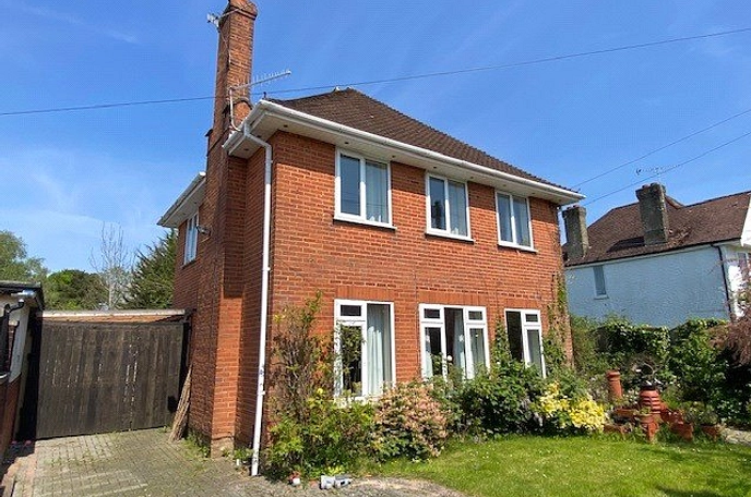 3 bedroom detached house to rent