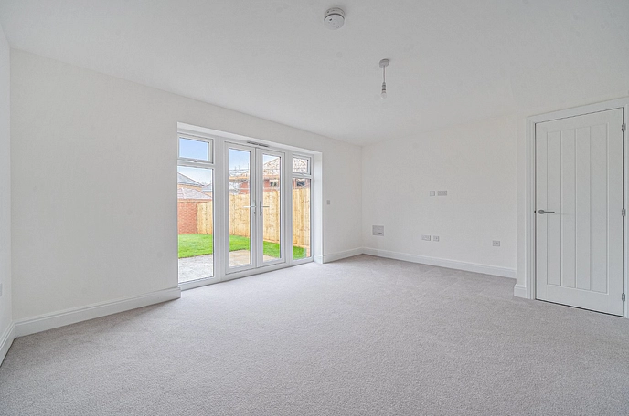 2 bedroom  semi-detached house to rent