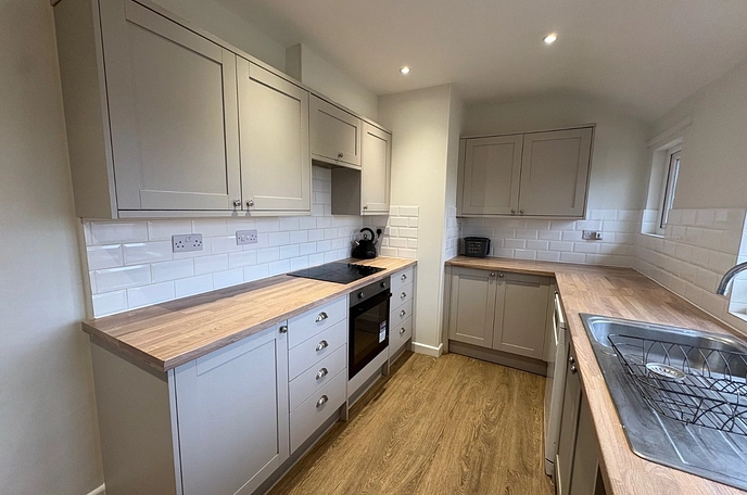 2 bedroom  detached house to rent