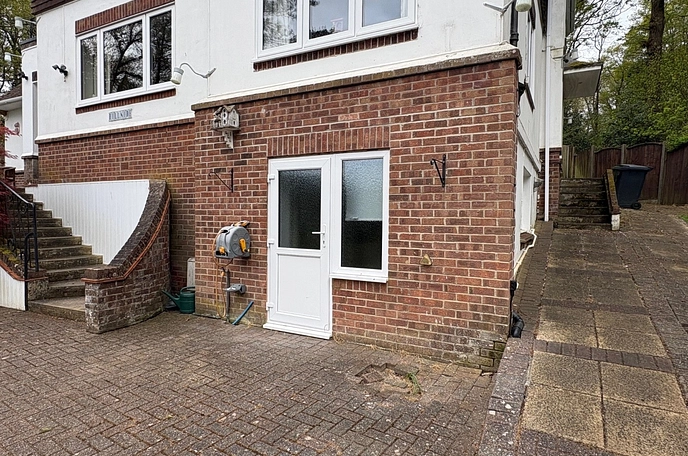 apartment to rent