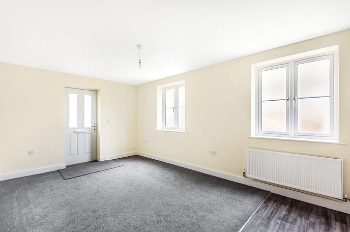 1 bedroom maisonette to rent