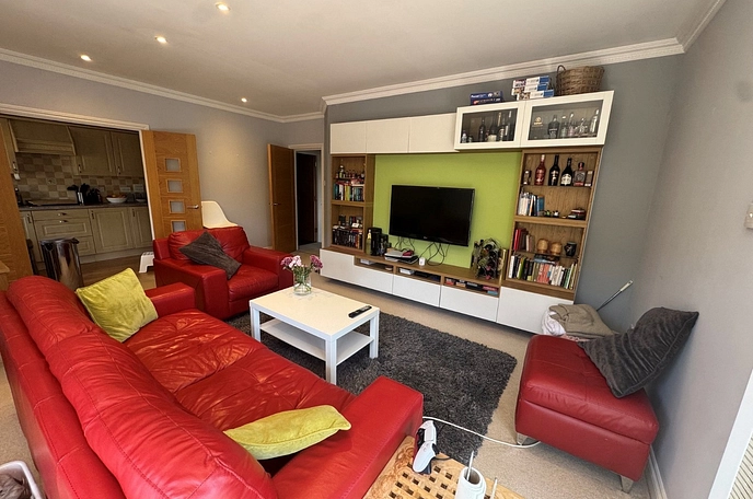 2 bedroom apartment to rent