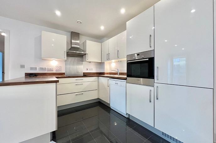 2 bedroom apartment to rent