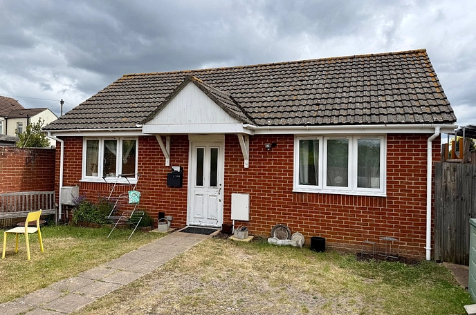 2 bedroom bungalow to rent