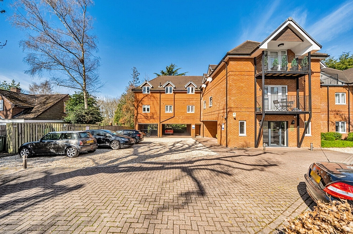 2 bedroom apartment to rent