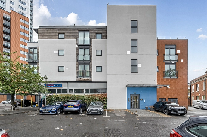 2 bedroom apartment to rent