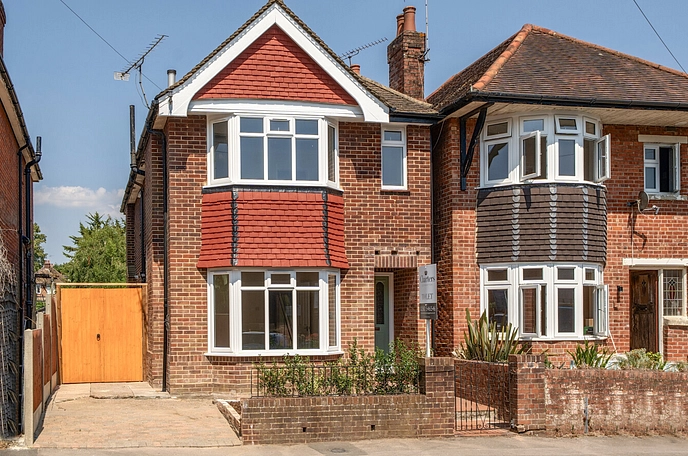 3 bedroom  detached house to rent