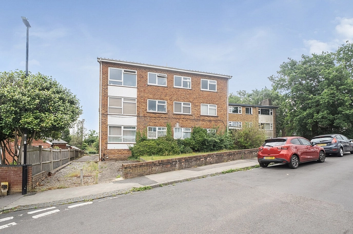 2 bedroom apartment to rent