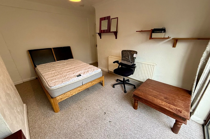 1 bedroom sharedaccommodation to rent