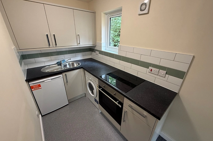 1 bedroom  studio apartment to rent