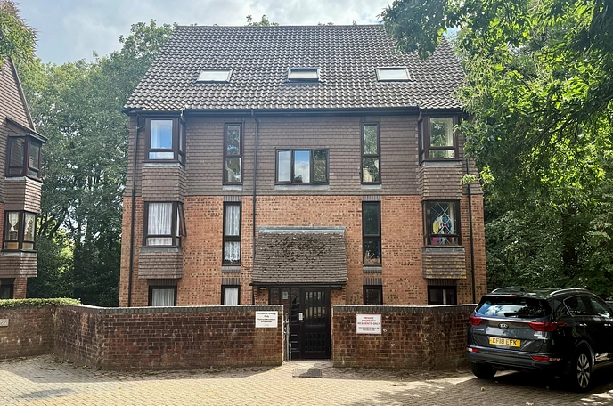 1 bedroom  studio apartment to rent