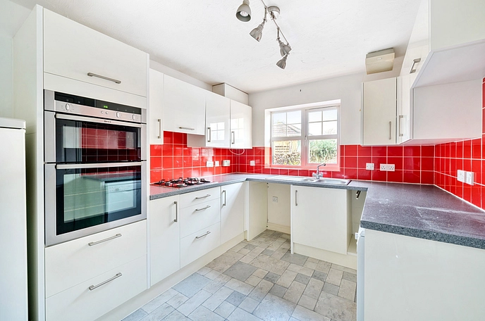 3 bedroom  detached house for sale
