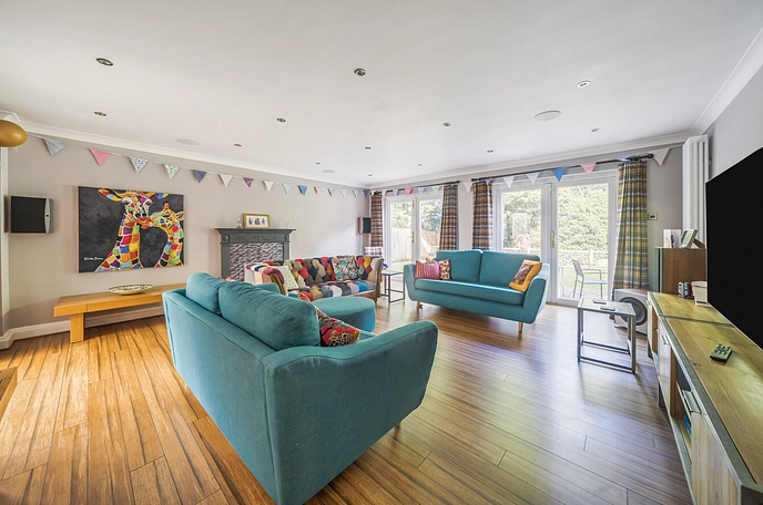 4 bedroom  detached house for sale