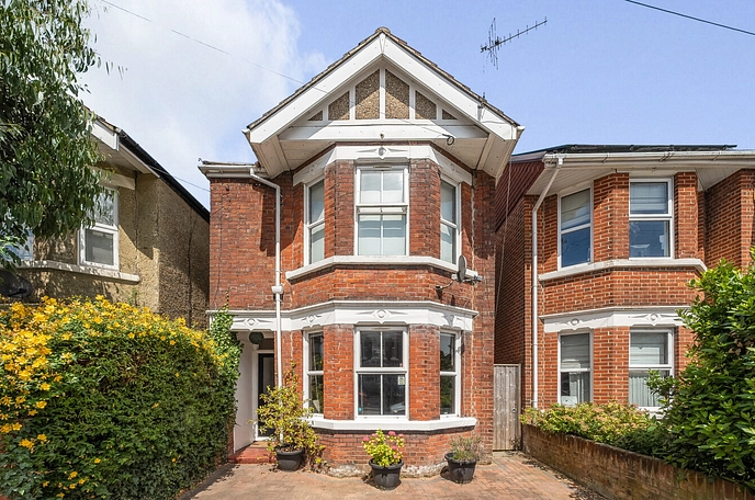 3 bedroom  detached house for sale