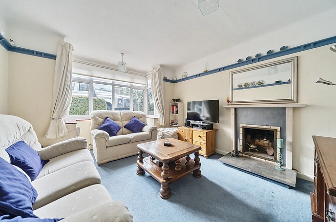 6 bedroom  detached house for sale