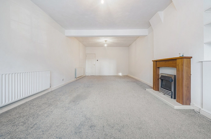 3 bedroom  semi-detached house for sale