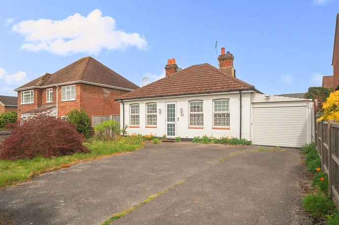 3 bedroom detached bungalow for sale