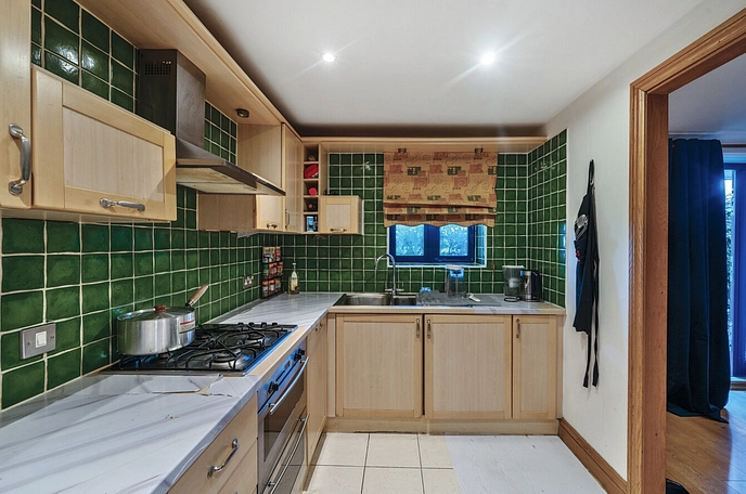 2 bedroom apartment for sale