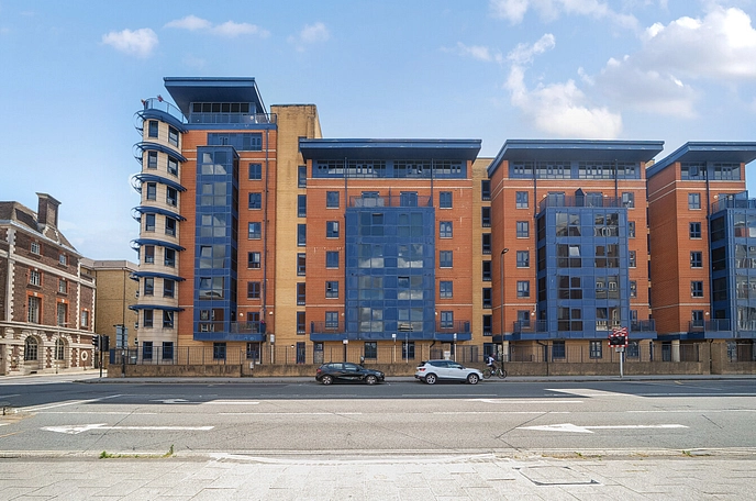 2 bedroom apartment for sale