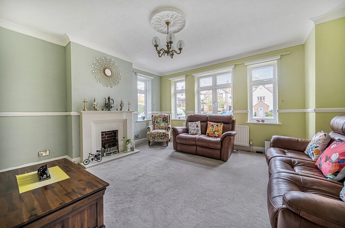 4 bedroom  detached house for sale