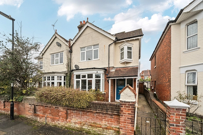 4 bedroom  semi-detached house for sale