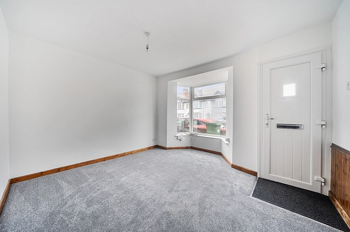 2 bedroom  terraced house for sale