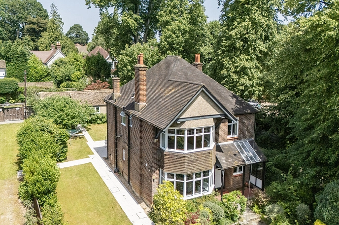 4 bedroom  detached house for sale