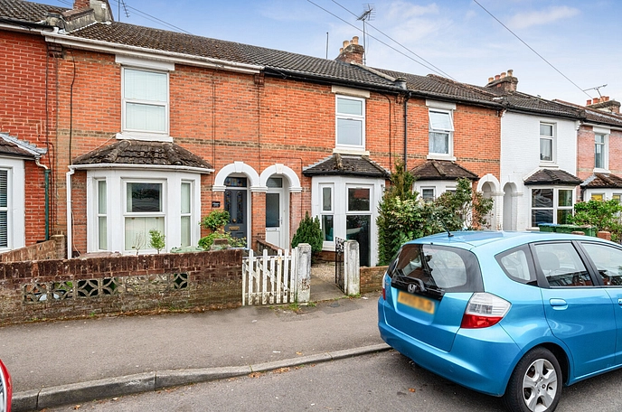 3 bedroom  terraced house for sale
