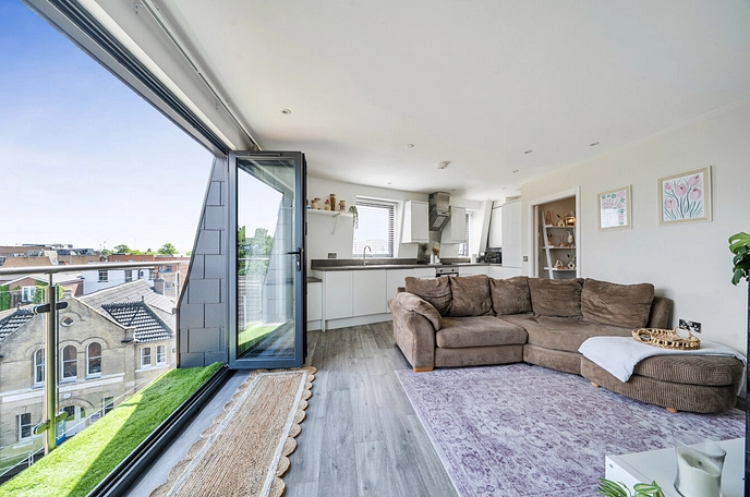 2 bedroom apartment for sale