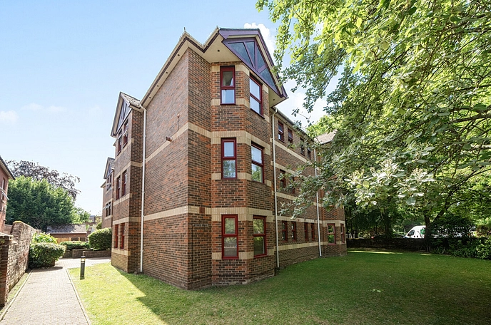 2 bedroom apartment for sale