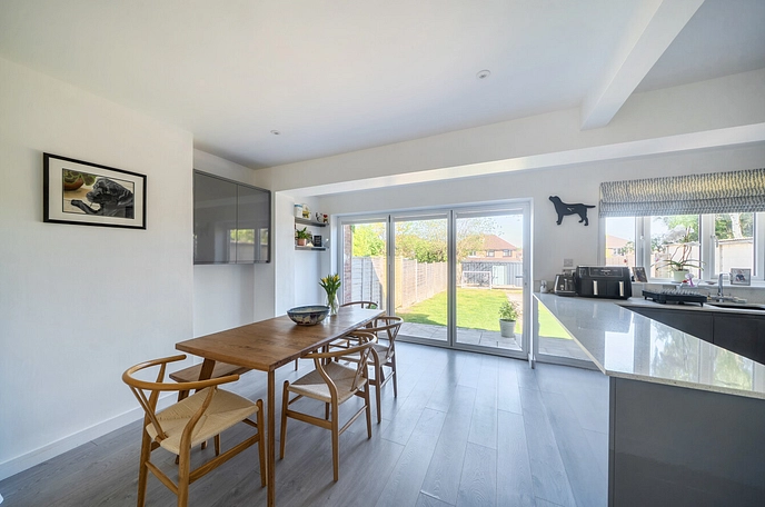 3 bedroom  semi-detached house for sale