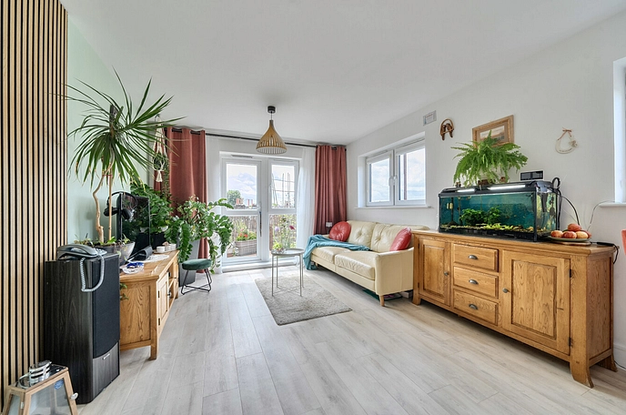 2 bedroom apartment for sale