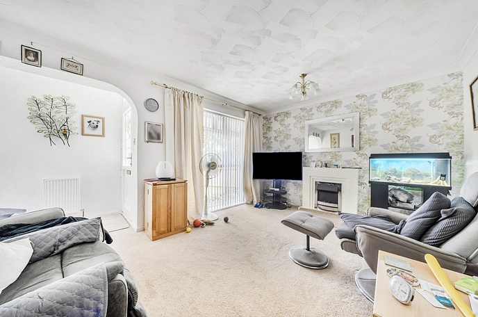 3 bedroom  terraced house for sale